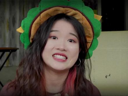 是谁还在问高考带什么笔? !
因为收到很多朋友的私信想看高考文具
但是在我的认知观念里,高考前最好不要新买或者换掉自己平时用的顺手的东西
不管是文具还是衣服
这样很容易在潜意识里给你带来心态上的变化出这样一期视频也是希望给在苦恼中的朋友们一点点心理安慰孝可以用0.38的笔吗其实用什么不重要
重要的是你此刻的心境
希望所有看到视频的朋友们一逢考必过, 高考加油! !
#2020高考 #高考加油 #高考文具 #高考文具推荐