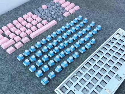 兄弟们!这把是你喜欢的狼蛛MINI60吗?
#磁轴键盘 #热插拔 #DIY