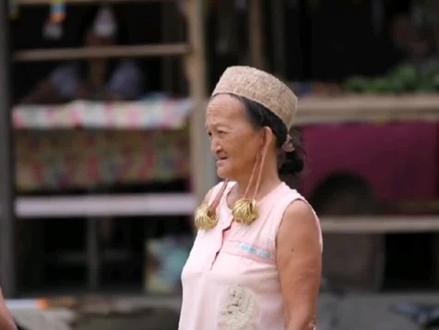 位于加里曼丹岛的dayak( 达雅克)族长耳朵部落#印尼#传统文化#景点打卡#日常#分享#旅游@抖音小助手
