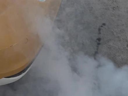 大众ea211发动机的通病,发动机吹哨排气管冒烟,宝来传奇、新捷达、新桑塔纳等车型。故障原因就是油水分离器损坏导致的#汽车维修 #修车那点事 #修车日常 #鹤岗