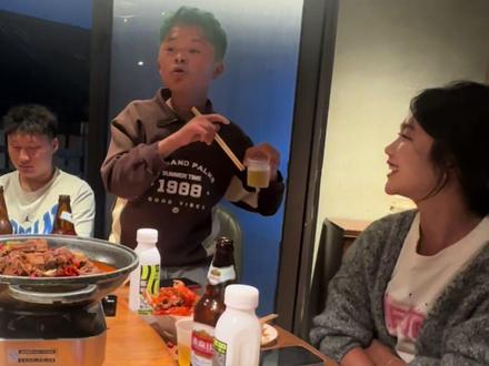 都是成年人小孩才做选择👯♀️#小马云