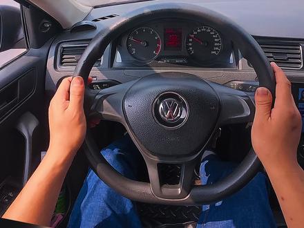 直线行驶有了阴影的同学,试试这样开 #科目三考试 #直线行驶技巧 #直线行驶老跑偏诀窍 #直线行驶