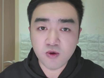 跨年为啥不让放气球?南北方跨年氛围差距在哪儿? 昨晚跨年是不是有点失望?尤其是去五四广场的小伙伴们,是不是发现连个气球都不让带?
这点,我要替相关部门说几句,集中大量的放飞氢气球,一方面需要报备,另一方面极其危险!#跨年 #青岛 #五四广场 #南北差距