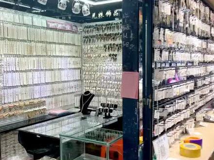 逛下义乌国际商贸城饰品区#义乌