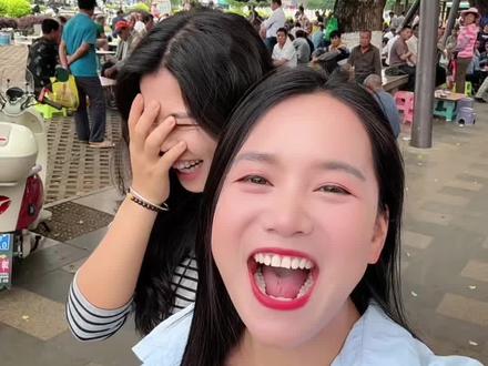 如果没有他你还爱我吗?最终还是对这首歌下手了😂😂😂#路人视角 #如果没有他你还爱我吗 #搞笑 @抖音小助手