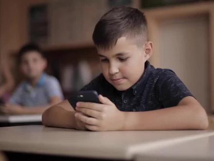 梁思伟终于连上网了#热榜