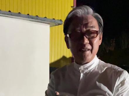 片埸小賣部養的小貓。