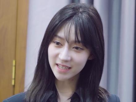 小七秘书脖子上突现草莓印,结果让人出乎意料…