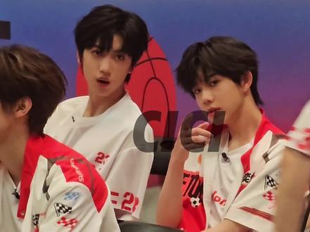 桂源奕恒我好幸福 张桂源陈奕恒比心饭撒#张桂源 #陈奕恒 #比心