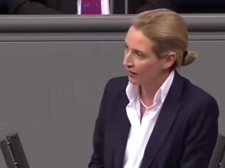 历史总是惊人的相似……#德国 #美国 #魏德尔 #演讲 #欧洲