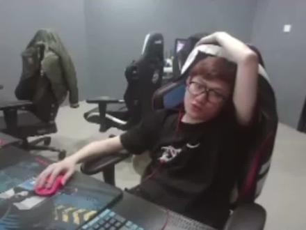 白鲨遗憾落败#穿越火线 #cfpls19 #白鲨电子竞技俱乐部