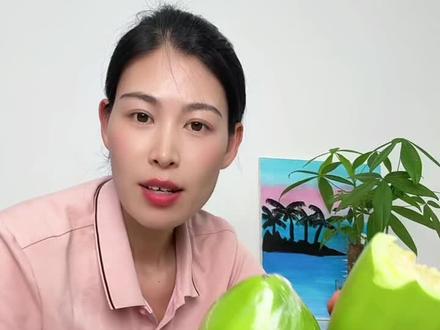 这个茄子生吃真好吃,甜丝丝的,你们都可以试试! #绿皮茄子
