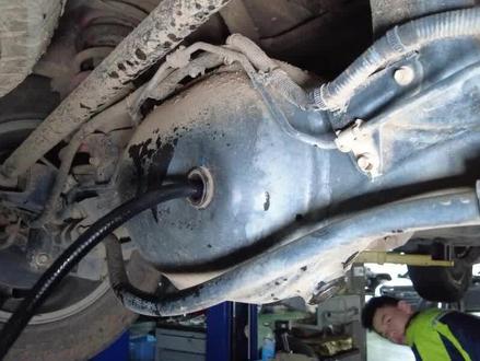 哈佛H9-8AT更换差速器油、分动箱油、变速箱油 #自动变速箱维修 #自动变速箱保养