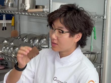 🔥8种口味白脱饼干教程 再悲伤的人吃了这个都会笑吧?废话不多,只讲干货,大家好我是杜火火。今天这款白脱饼干,夹心奶香浓郁,口感丝滑,搭配酥脆饼干,今天做了好几种口味,做法超简单!内附配方,记得点赞收藏!#白脱饼干 #烘焙教程 #甜品教程 #祝你马上成功马上发 #学习日常vlog