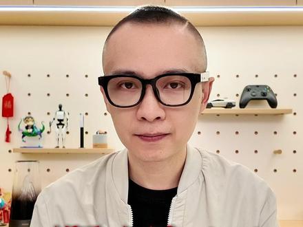 GPT-5.5Instant为啥全量上线? OpenAI直接扔王炸了!GPT-5.5Instant官宣全量上线,所有ChatGPT用户,不管你是免费还是付费,今天起直接就能用!
我先不给你们念那些科技圈的通稿,3句话,给你讲明白这次更新有多狠,每一句都跟整个行业的未来息息相关。
#GPT5 #OpenAI #大模型 #AI #财经商业
