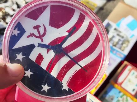 地摊发现奇怪闹钟无人识货?#苏联表 #美苏冷战 #苏联历史 #冷战 #古董表 #老手表 #机械表 #捡漏