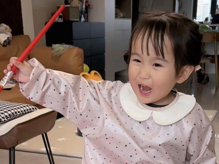 陪娃100件小事|一起做新年小马装饰画🐎
简单又好看的马年装饰画大家一起来试试吧~
#亲子手工 #绘画 #艺术启蒙 #亲子手工制作 #亲子互动