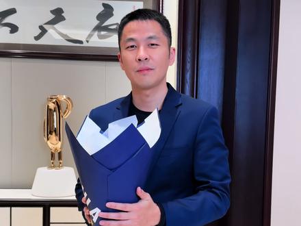 夏天快到了,留言50件夏日多彩T,四月黄明昊来无锡