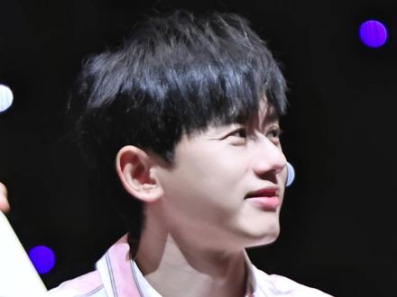 每一双真挚的眼睛 又怎么会忘呢#张杰 #张杰签售会