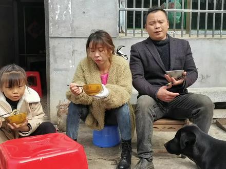 媳妇说我喝醉酒骂了她气的要回娘家,小伙赶紧立下保证书。