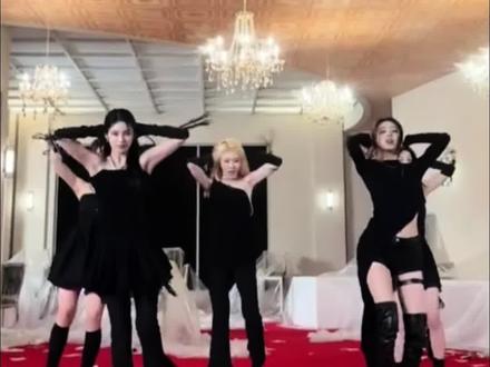 保姆级教学下集来啦,记得收藏关注哦,免得找不到啦。这一段涉及到下地部分,记得带上护膝保护膝盖。#itzy #幻想朋友舞蹈挑战 #imaginaryfriend #保姆级教学#抖音潮流舞蹈地图