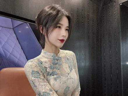 你们愿意让穿旗袍的女销售接待吗?#旗袍 #新中式 #奥迪销售
