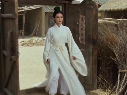 《雪山救狐之穿越2026年》 农夫哥厌倦了轮回,于是他决定离开雪山,那么他会遇到什么样的事情呢?
#雪山救狐狸 #AI视频 #搞笑 #抽象 #AI整活