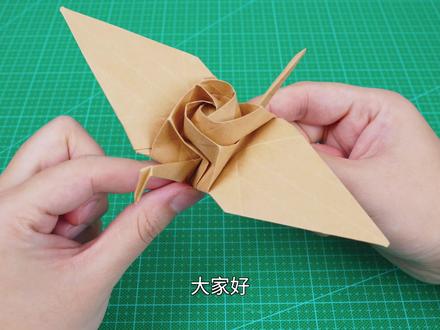 折纸礼物的极致浪漫,玫瑰千纸鹤! #折纸 #手工diy #手工折纸 #玫瑰千纸鹤