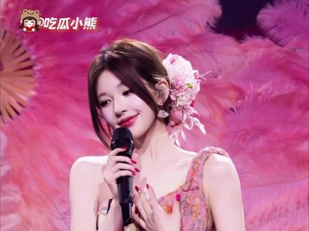 赵露思和粉丝每天起床打开手机be like: cr:@蟹子 #赵露思 #背锅 #委屈
