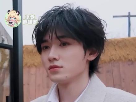 天知道宋亚轩有多好玩,农家乐里全是乐子!#王者农家乐第一季收官 #时代少年团合体王者农家乐#宋亚轩