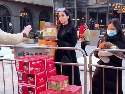 玛丽亚来现场了,太美了#非洲十年