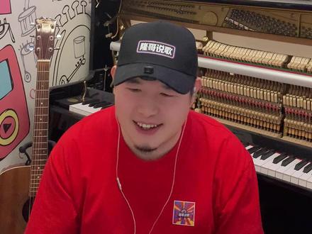 华语乐坛的未来之光?张函瑞《光亮》演唱天赋深度解析! #张函瑞 #光亮 #抖音精选宠粉福利 #送ta上精选 #抖音音乐年终狂想