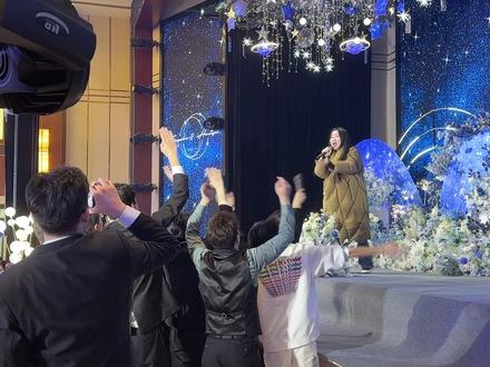 酷酷的滕婚礼-我锤唱歌也太好听了!!#酷酷的滕 #酷酷的滕婚礼 #锤娜丽莎 #酷酷的天放 #百乔有毛病