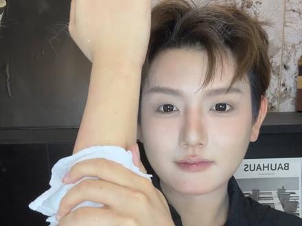 放下敷衍,善待肌肤 宝玑米脱毛慕斯,一喷一冲净滑无痕#宝玑米脱毛慕斯 #脱毛 #夏日必备