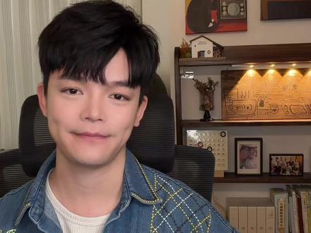 《小城谣》cover胡碧乔 《小城谣》
作词:赵千轻
作曲:胡碧乔
原唱:胡碧乔
#翻唱歌曲 #古风歌曲 #小城谣 #古风歌手泥鳅Niko