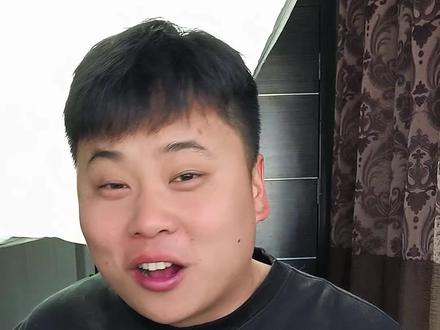 帽子里面的糖果种类,也特别的丰富#糖果 #糖果玩具 #零食推荐 #吃货 #童年记忆小零食