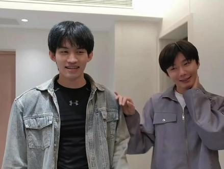 30-1
眼睛里全是视死如归
哈哈哈哈哈哈哈哈哈哈哈
#郝熠然 #云旗