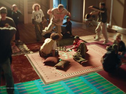 反正准出片!#华为nova15 系列业内首发前后双红枫影像系统,每一拍,出「枫」头,随时随地都出片。#nova15枫头正劲