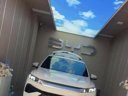 比亚迪提车祝福语 26款宋prodmi 220km超越型提车照片仪式感。 #杭州比亚迪改装 #26款宋prodmi #氛围灯改装 #座椅按摩腰托 #原厂座椅通风加热