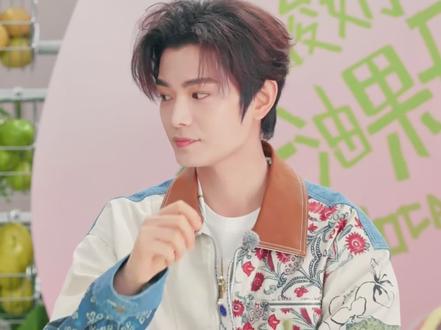 我不会放弃去打卡兮兮同款奶昔的!#丁禹兮同款#茉酸奶品牌代言人丁禹兮#百变牛油果搭出新鲜感#茉酸奶牛油果月#茉酸奶