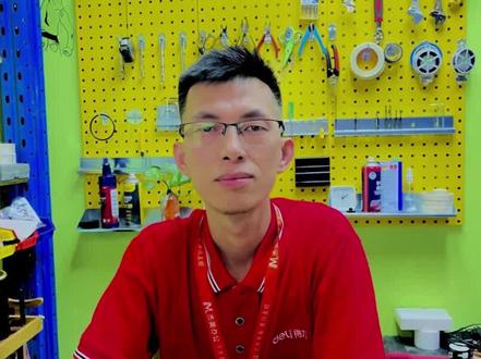 联网款考勤机,得力E+电脑后台排班设置教程#联网款考勤机 #智能办公设备 #办公室日常 #时尚