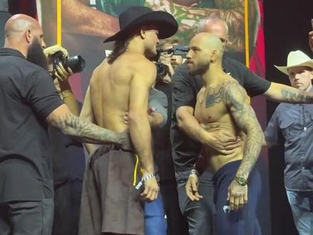 刘海洛佩斯vs席尔瓦赛前称重对视面对面!
#洛佩斯 #席尔瓦 #ufc