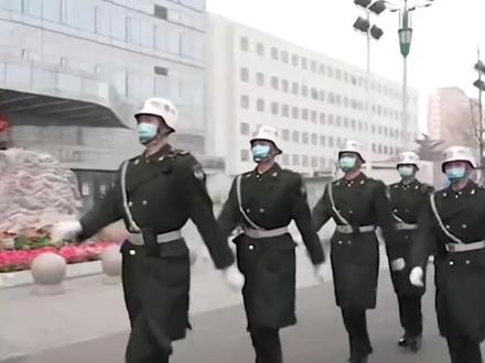 部对里人人都怕的纠察兵,为啥见到潜艇兵都得躲?潜艇兵的底气从何而来? #军事武器#军事科技#军事爱好者#军事迷#军事发烧友