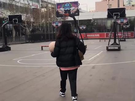 今天你打球了吗?恭喜我火喜提2连胜,嘻嘻。#vlog拍出抖音范儿