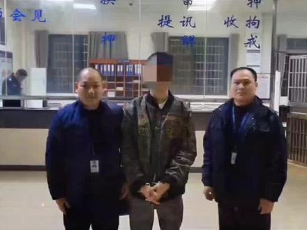 #抖音创作者大会 史上最牛骗子#骗子#劳改犯当上了市委书记