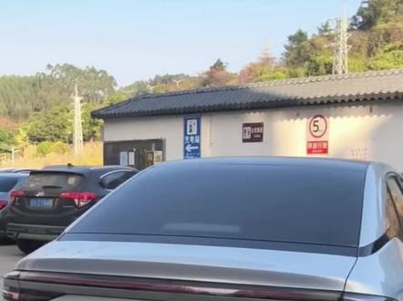 有没有埃安的车主#埃安splus #原装拆车尾灯 #埃安splus尾灯 #广州汽配城 #陈田汽配城