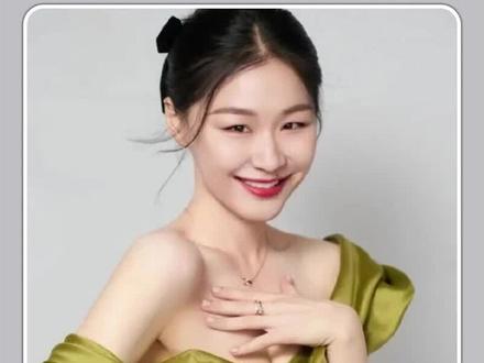 原来大sai迷真的不分性别和年龄,男孩子出门在外一定要保护好自己#金靖 #张若昀 #那英 #娱乐评论大赏