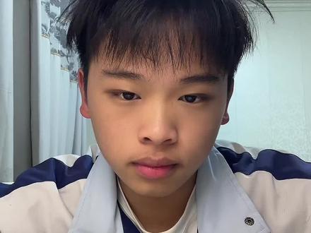 我高三了你双休了…#高中双休 #高三 #黄不溜秋