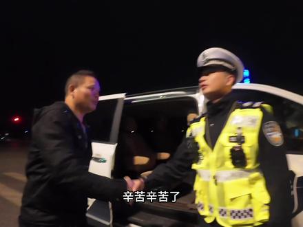 我今天应该比各位帅那么一点点🤏吧!