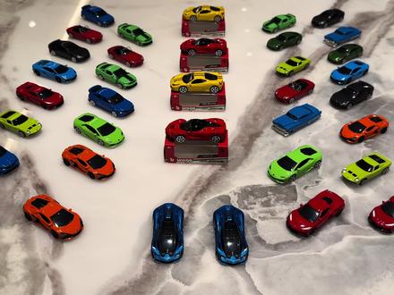 都是隐藏!!赵一鸣合金汽车盲盒开箱视频来啦#赵一鸣零食 #盲盒开箱 #隐藏款 #法拉利